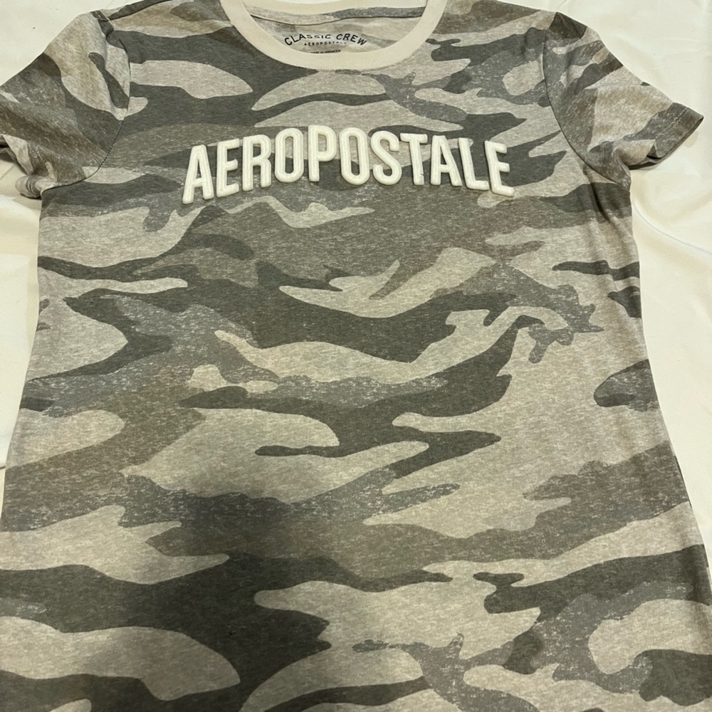 Aeropostale Gray Camo Tee